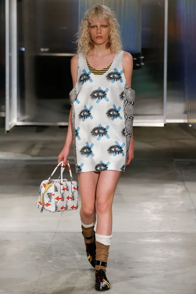 Look 29